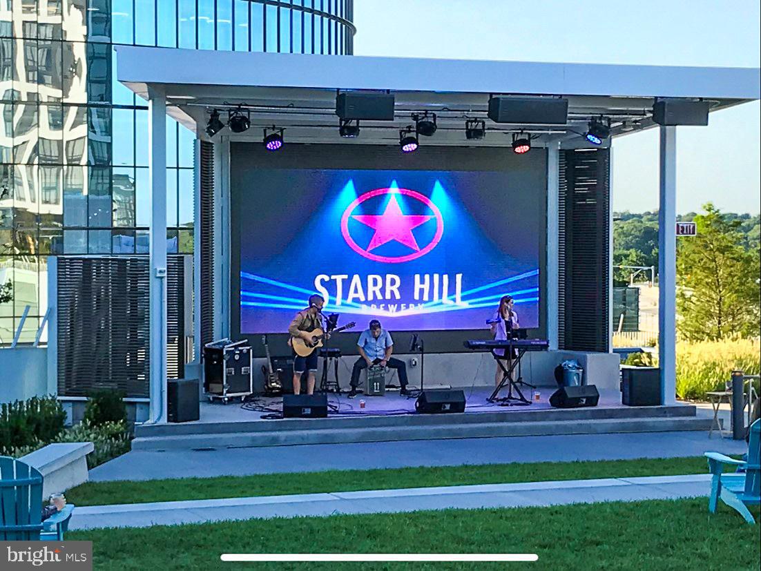 THE WESTERLIES - Residential Lease