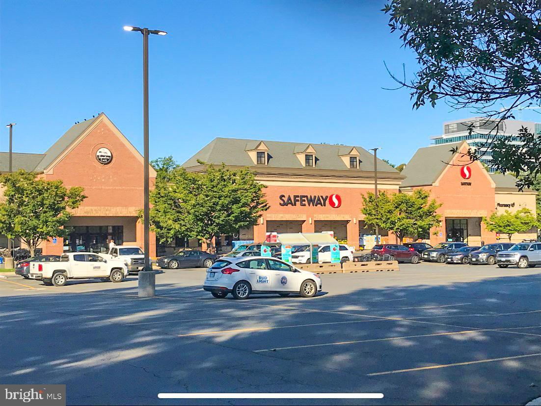 THE WESTERLIES - Residential Lease