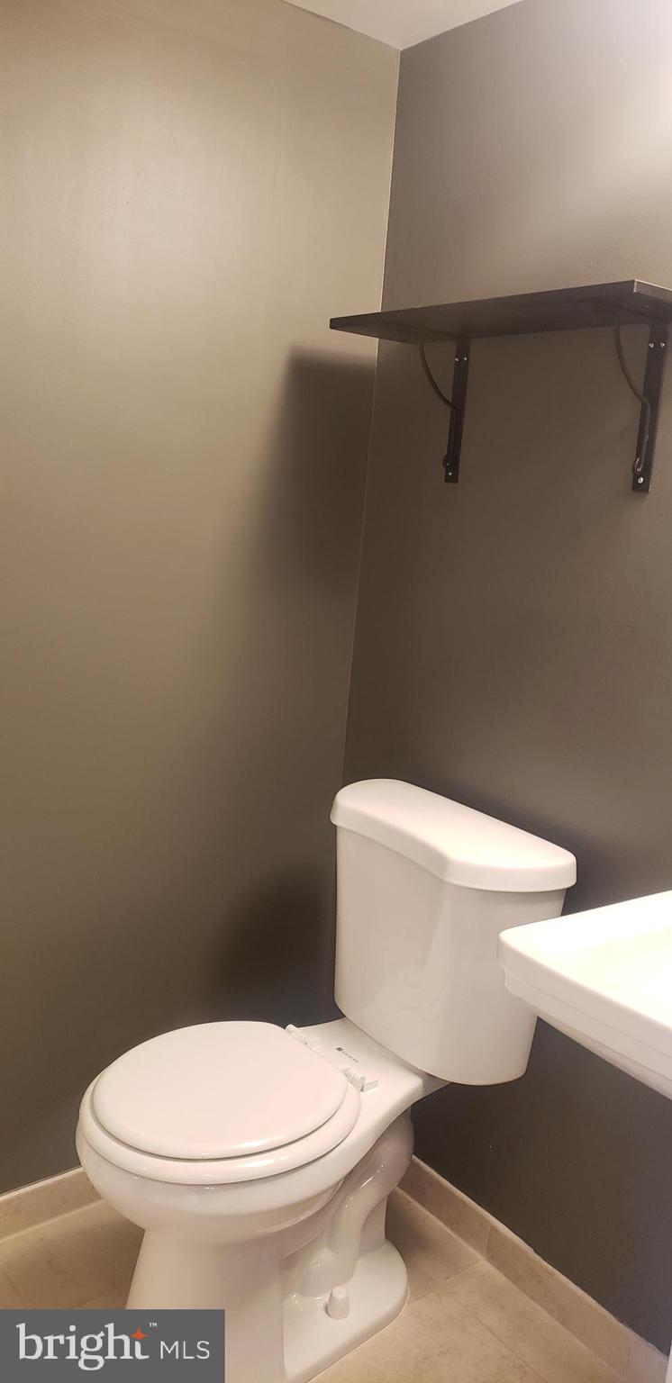 THE WESTERLIES - Residential Lease