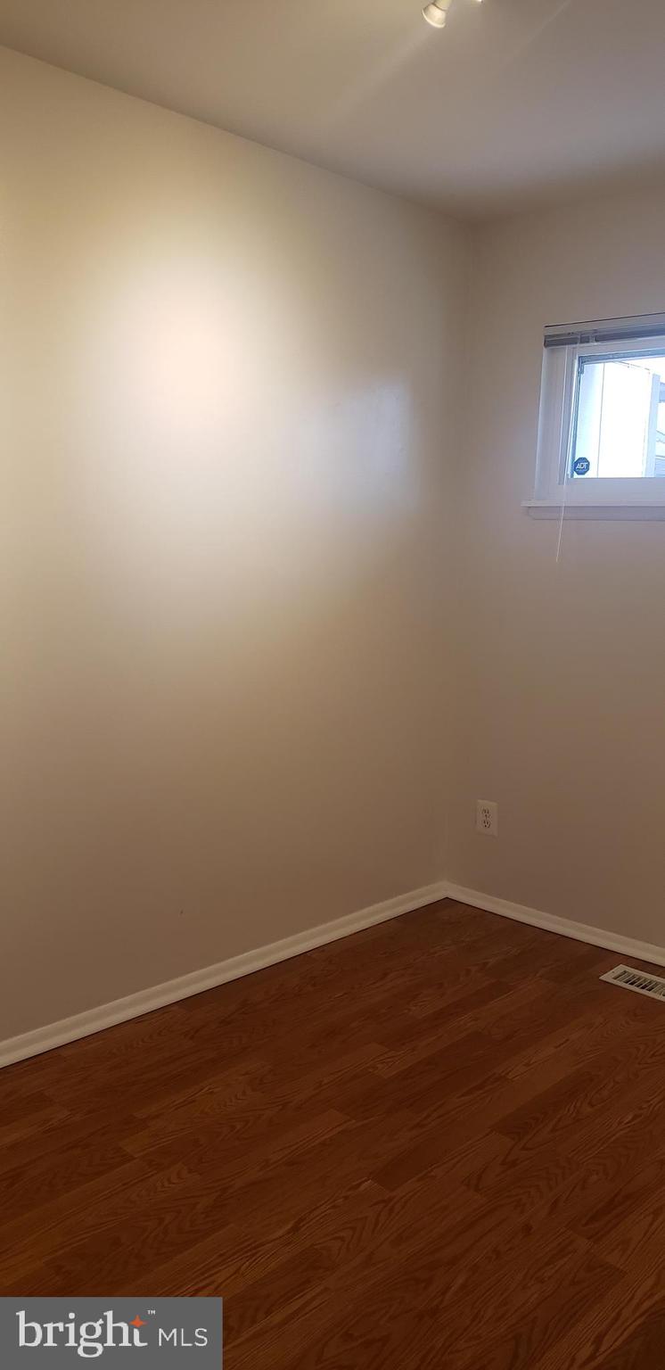 THE WESTERLIES - Residential Lease