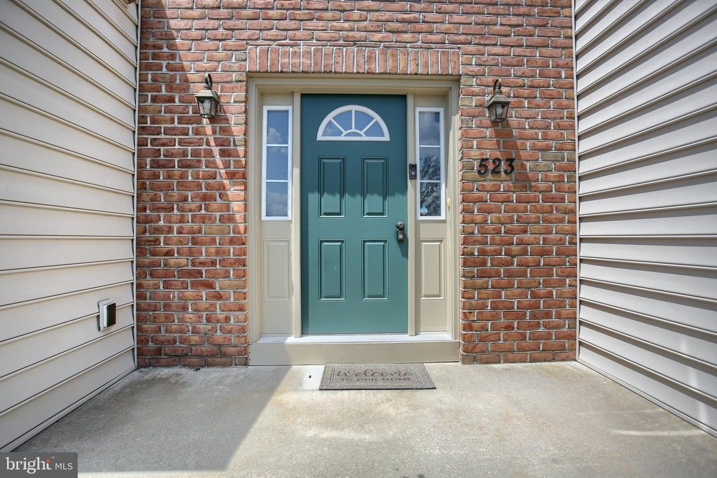 Photo of 523 HUNTINGTON DR, MOUNTVILLE, PA 17554 (MLS # PALA2037644)