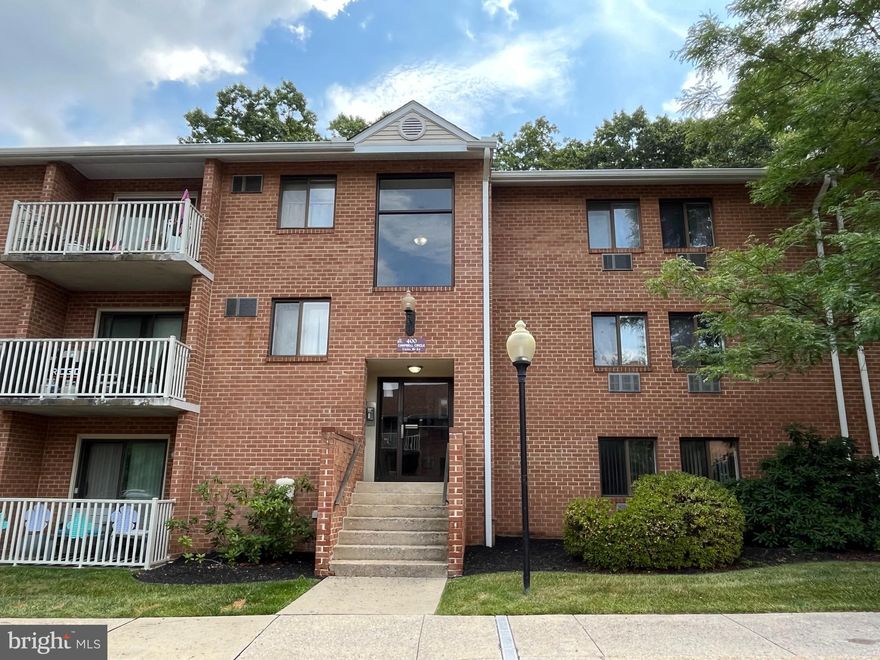 Welcome to the newly renovated 400 Campbell Circle #G23. Nestled in the peaceful Woodmont North community, this move in ready third floor condo welcomes you in with brand new floors throughout, into a beautifully remodeled kitchen with a spacious feel and new cabinets and countertops. Past the kitchen you'll find a living/dining area that is flooded with natural light and is perfect for a variety of uses. Step out onto the balcony overlooking lush trees to unwind after a long day. The secondary full bathroom has been updated and includes a tub shower and vanity.  The master bedroom provides plenty of space, with an en suite bathroom. Residents can take advantage of the community pool, perfect for relaxation and recreation. If you seek comfort, style, and tranquil living, don't miss the opportunity to make this space yours!  Take advantage of the award-wining Downingtown School District and STEM Academy!  Owner is a licensed real estate agent.