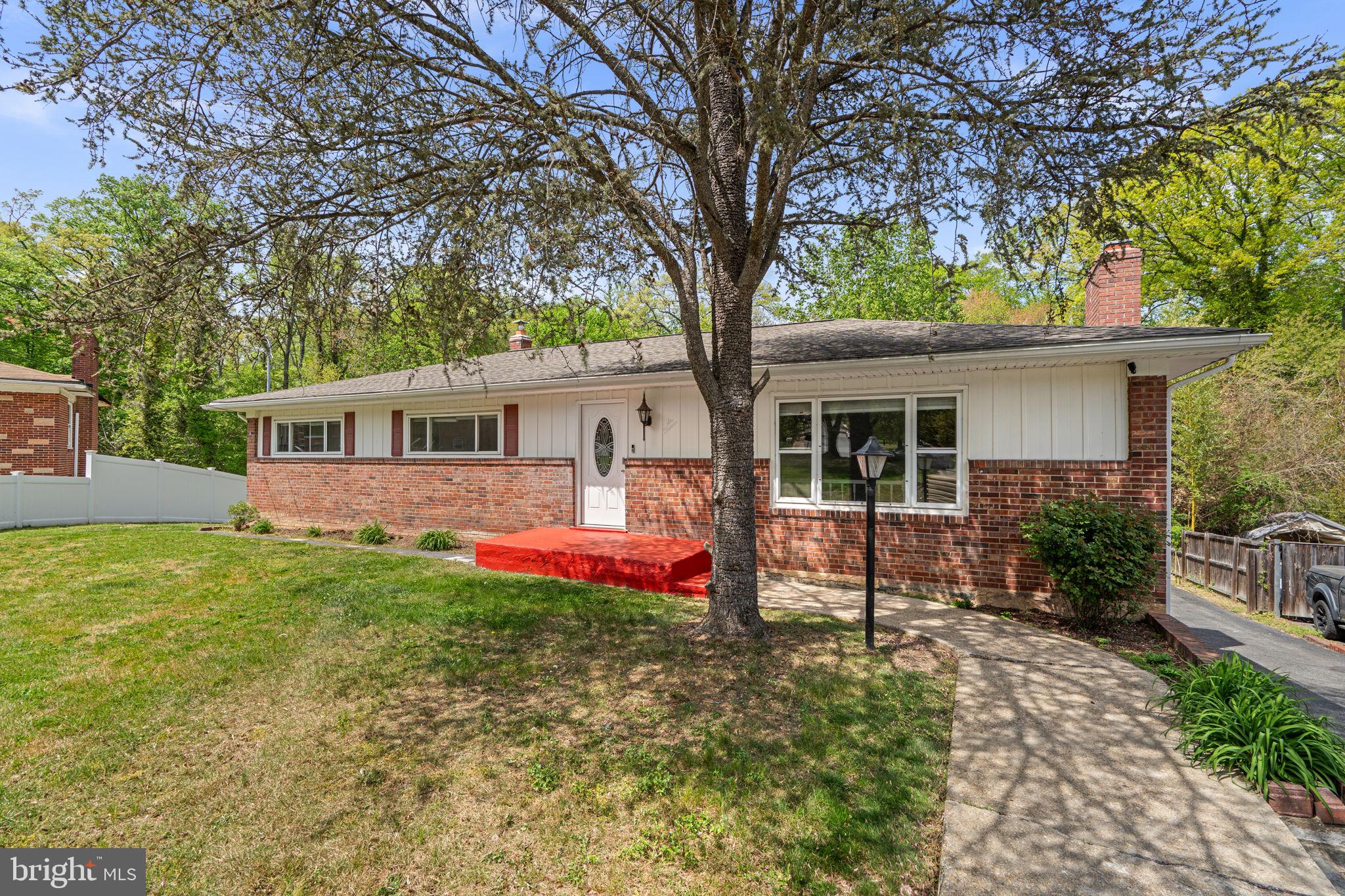 613 BROAD CREEK DRIVE