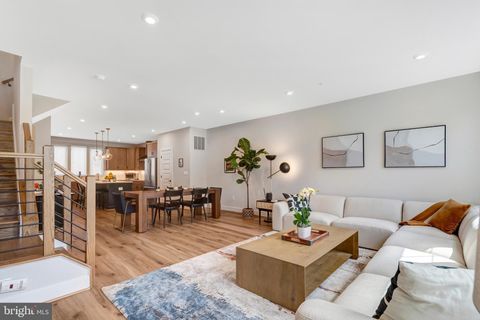 406 BROOKLAND GROVE DRIVE NE WASHINGTON DC 20017