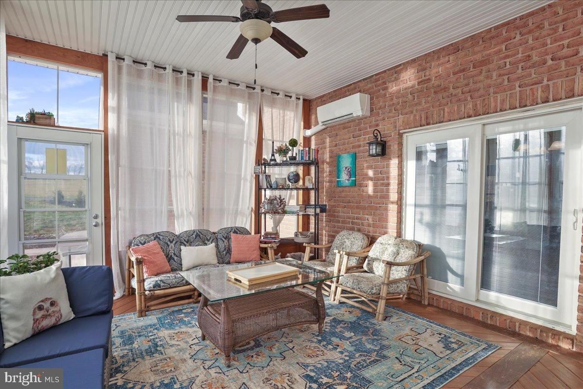 MCMURRAN FARM - Residential