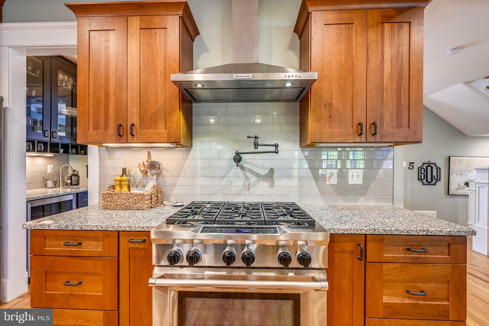 EASTPORT - Residential