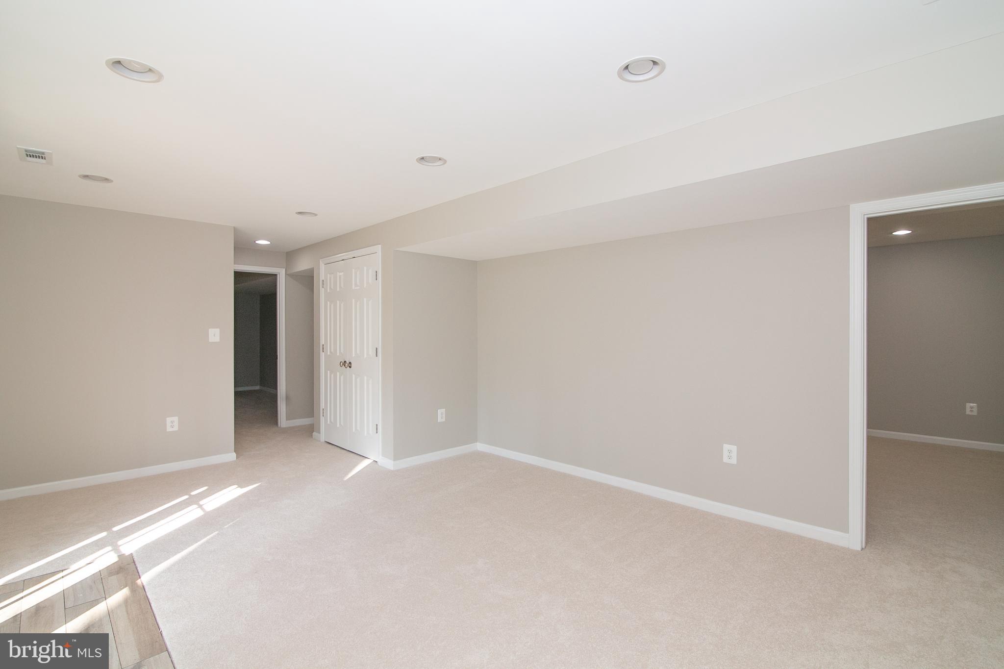 MONTCLAIR - Residential