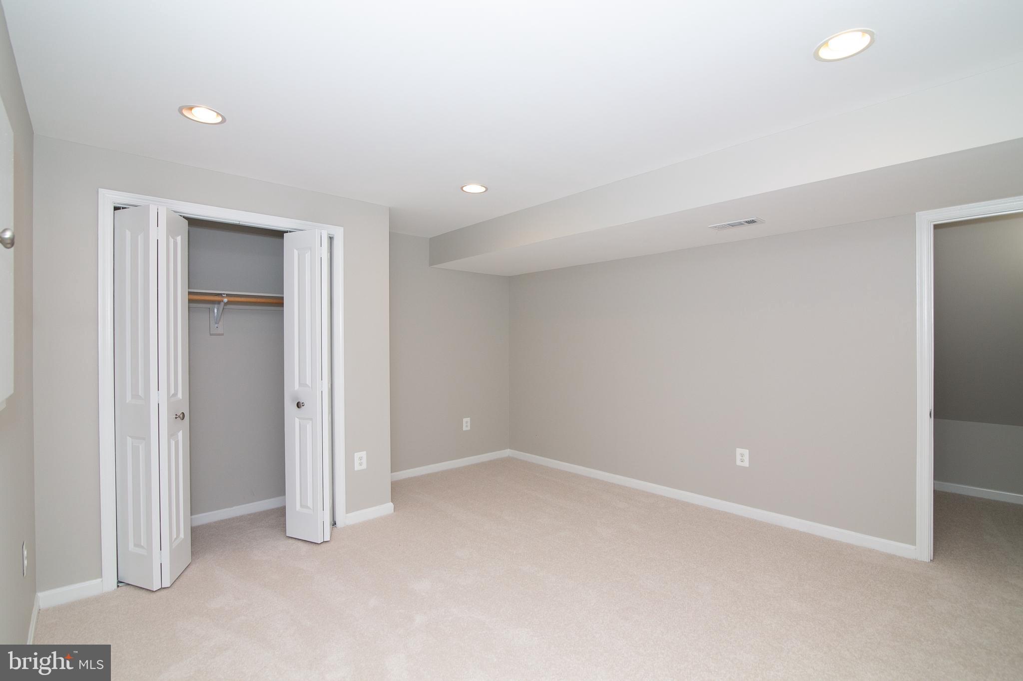 MONTCLAIR - Residential