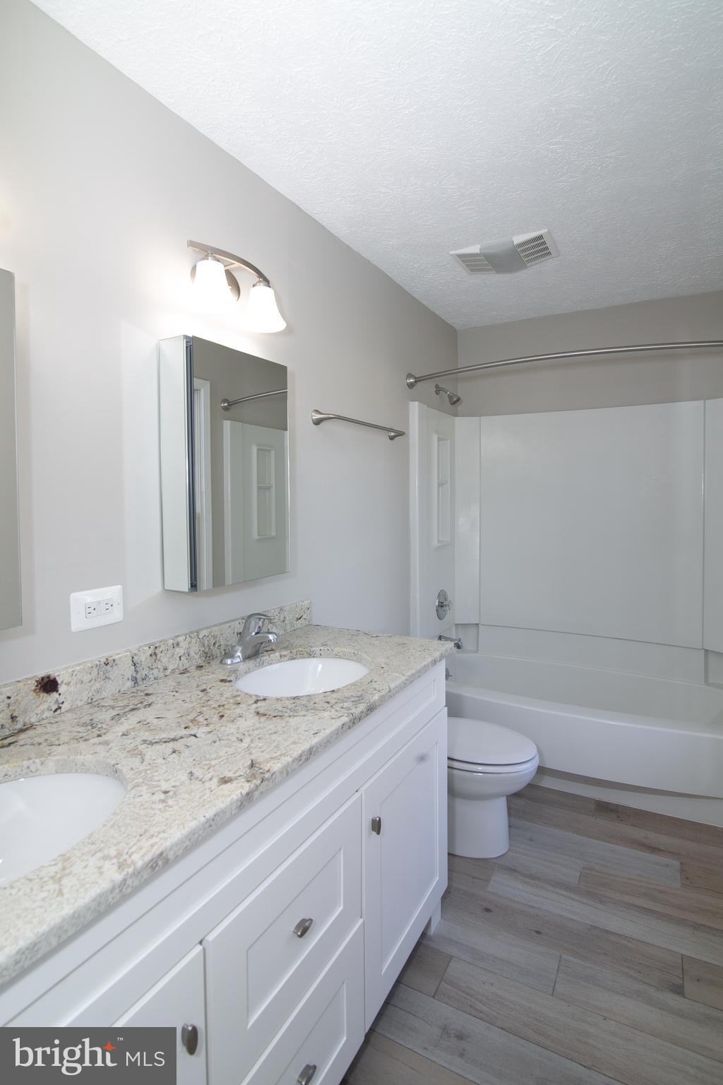 MONTCLAIR - Residential