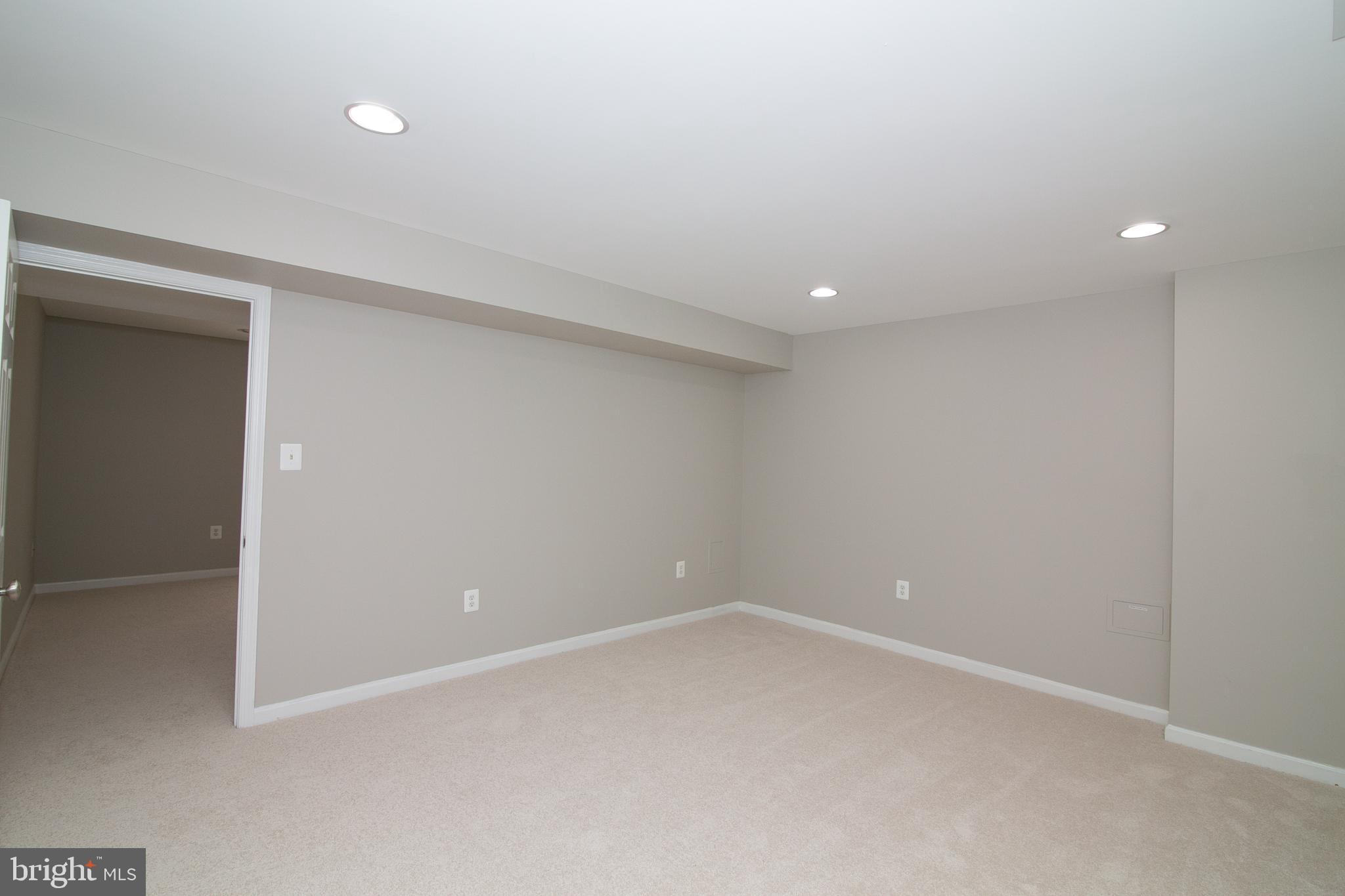 MONTCLAIR - Residential