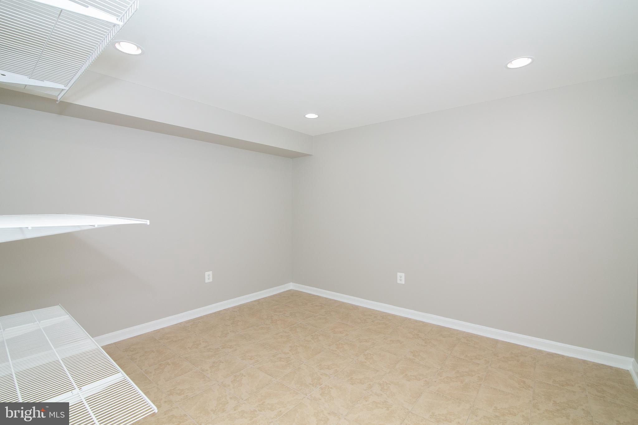 MONTCLAIR - Residential