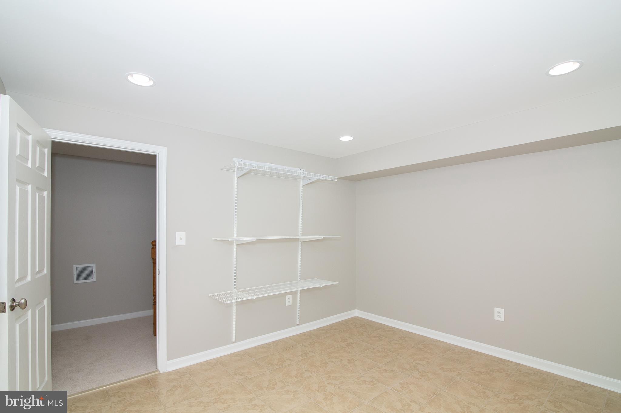 MONTCLAIR - Residential