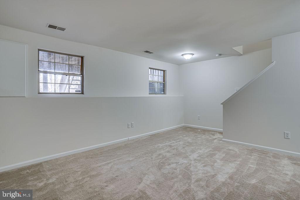 WINSLOW CHASE - Residential Lease