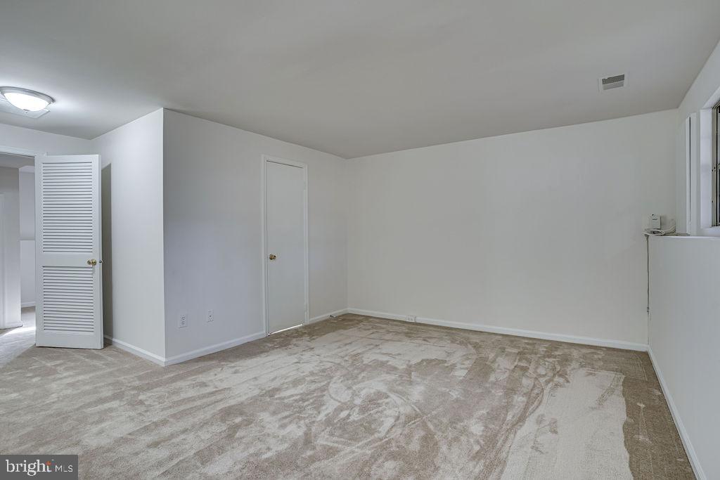 WINSLOW CHASE - Residential Lease