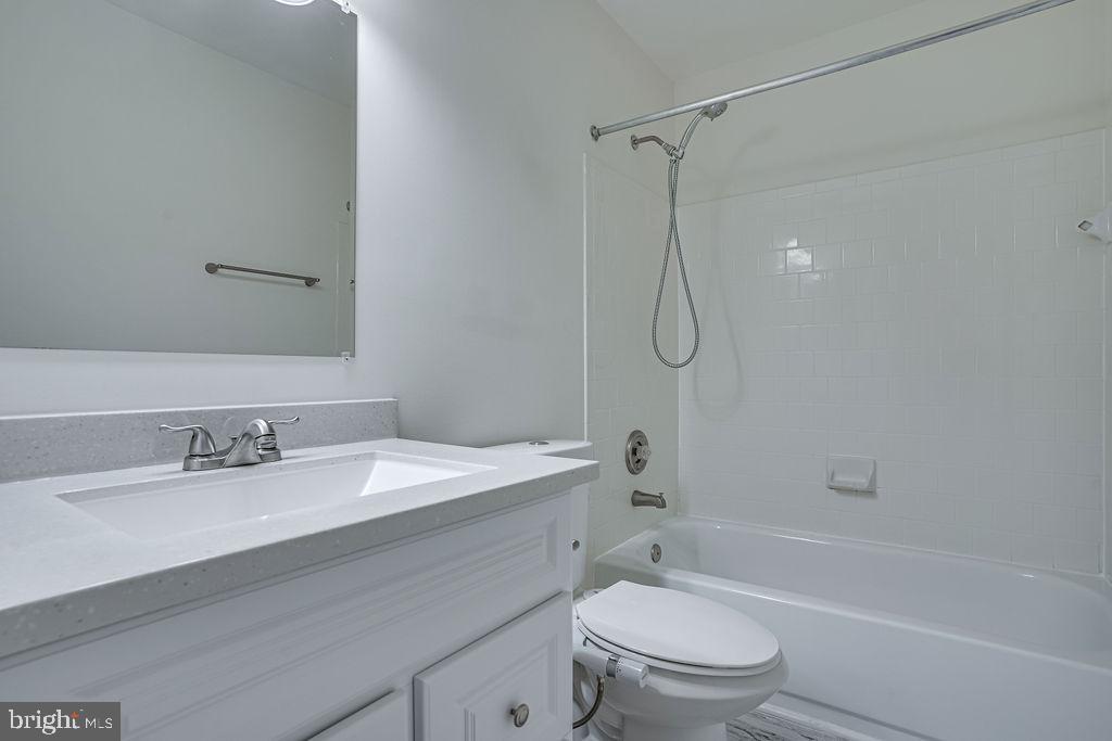 WINSLOW CHASE - Residential Lease