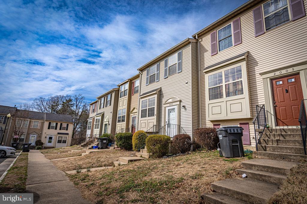 WINSLOW CHASE - Residential Lease