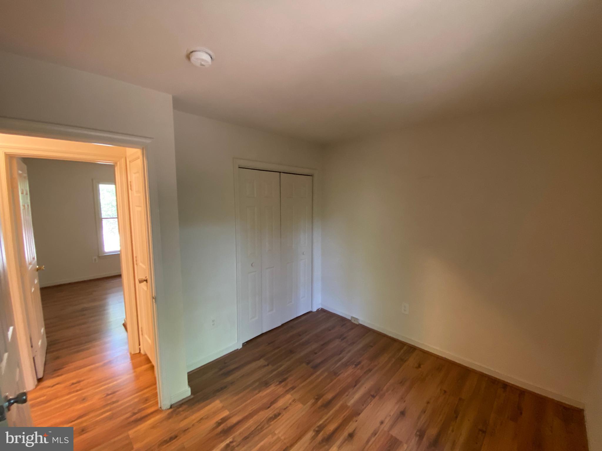 LAKE LAND OR - Residential Lease