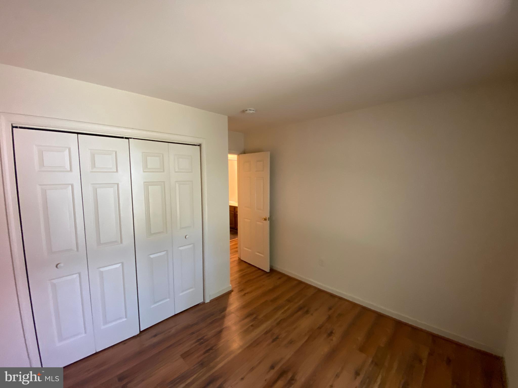 LAKE LAND OR - Residential Lease