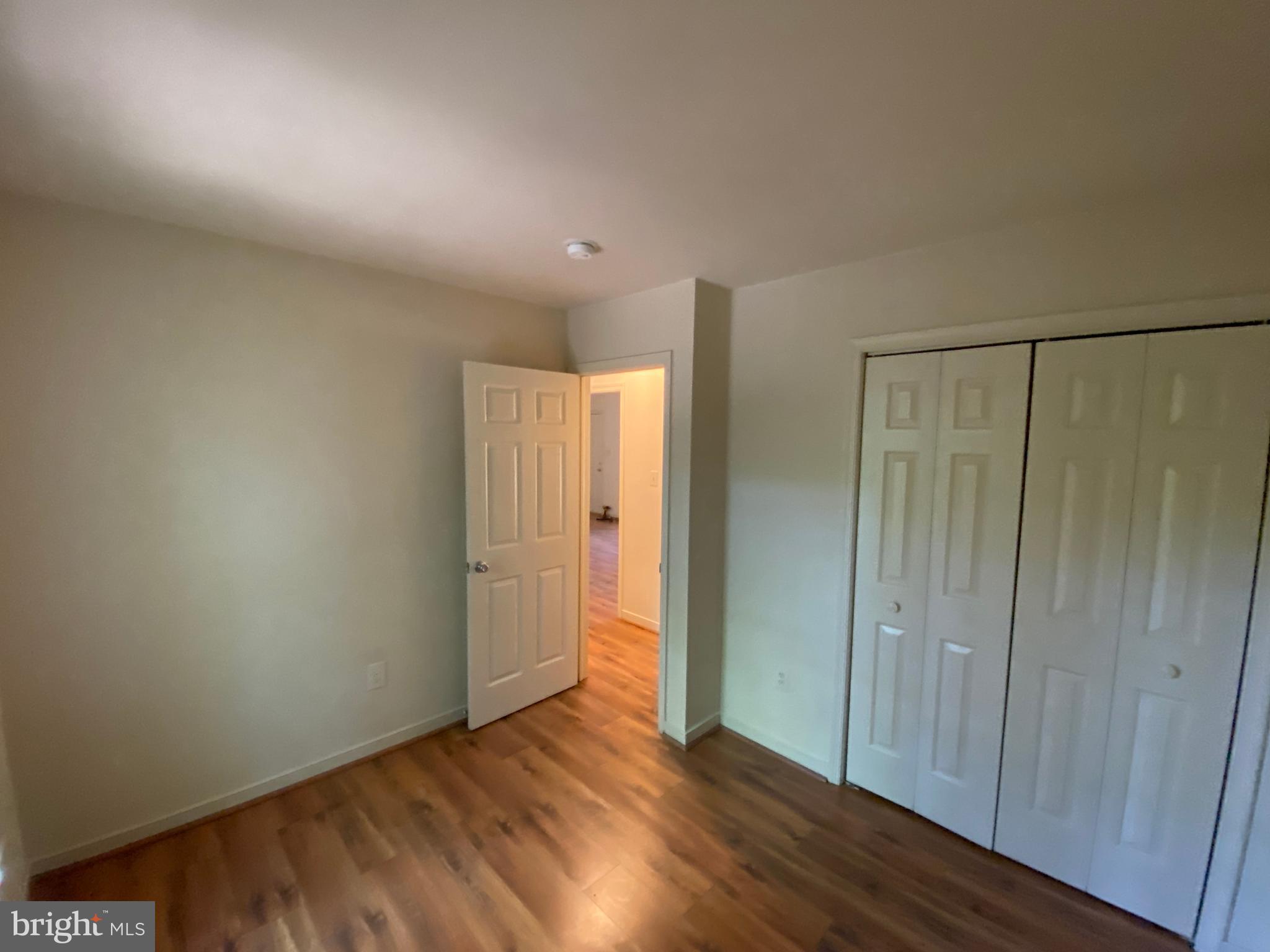 LAKE LAND OR - Residential Lease