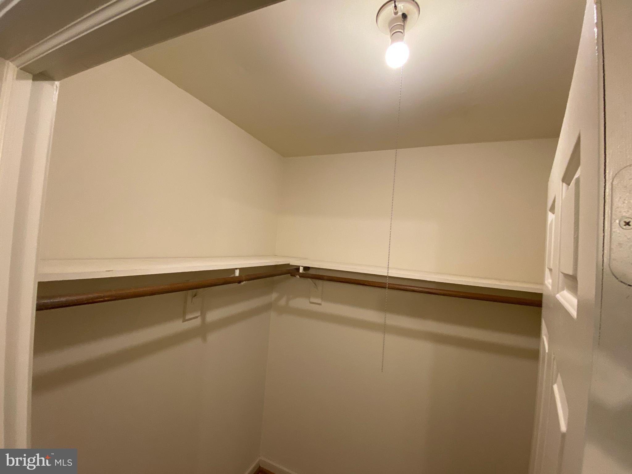 LAKE LAND OR - Residential Lease