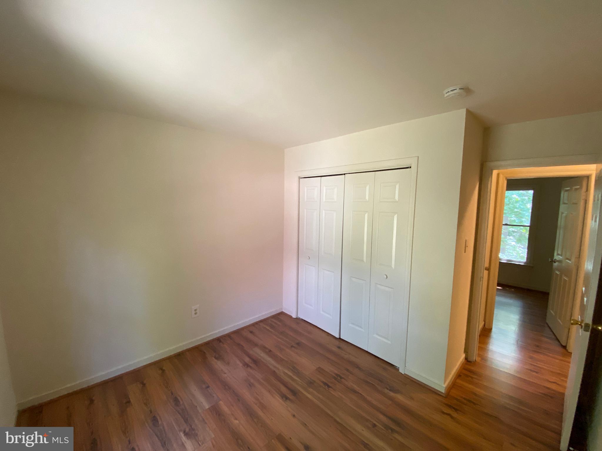 LAKE LAND OR - Residential Lease