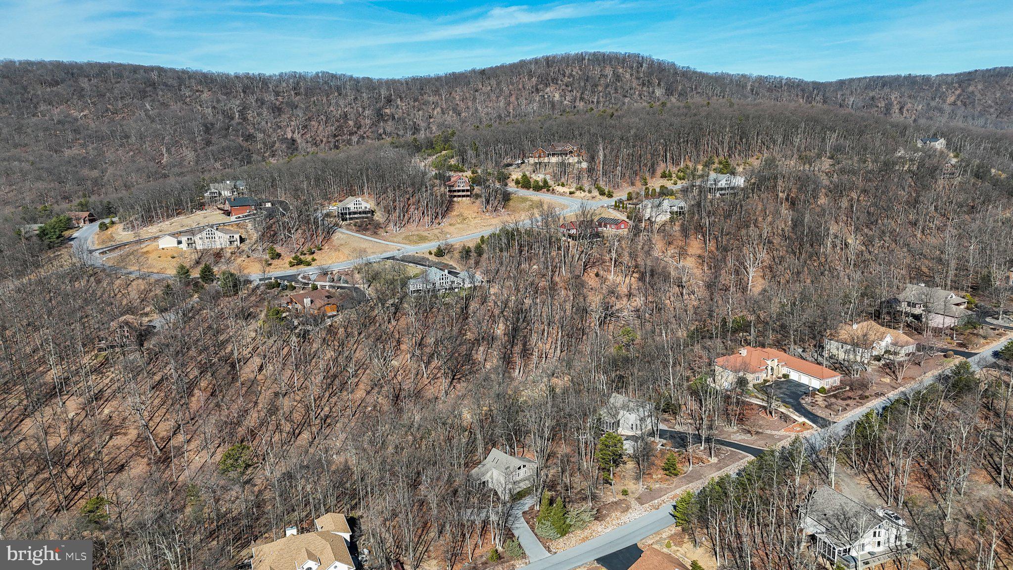 THE WOODS - Residential