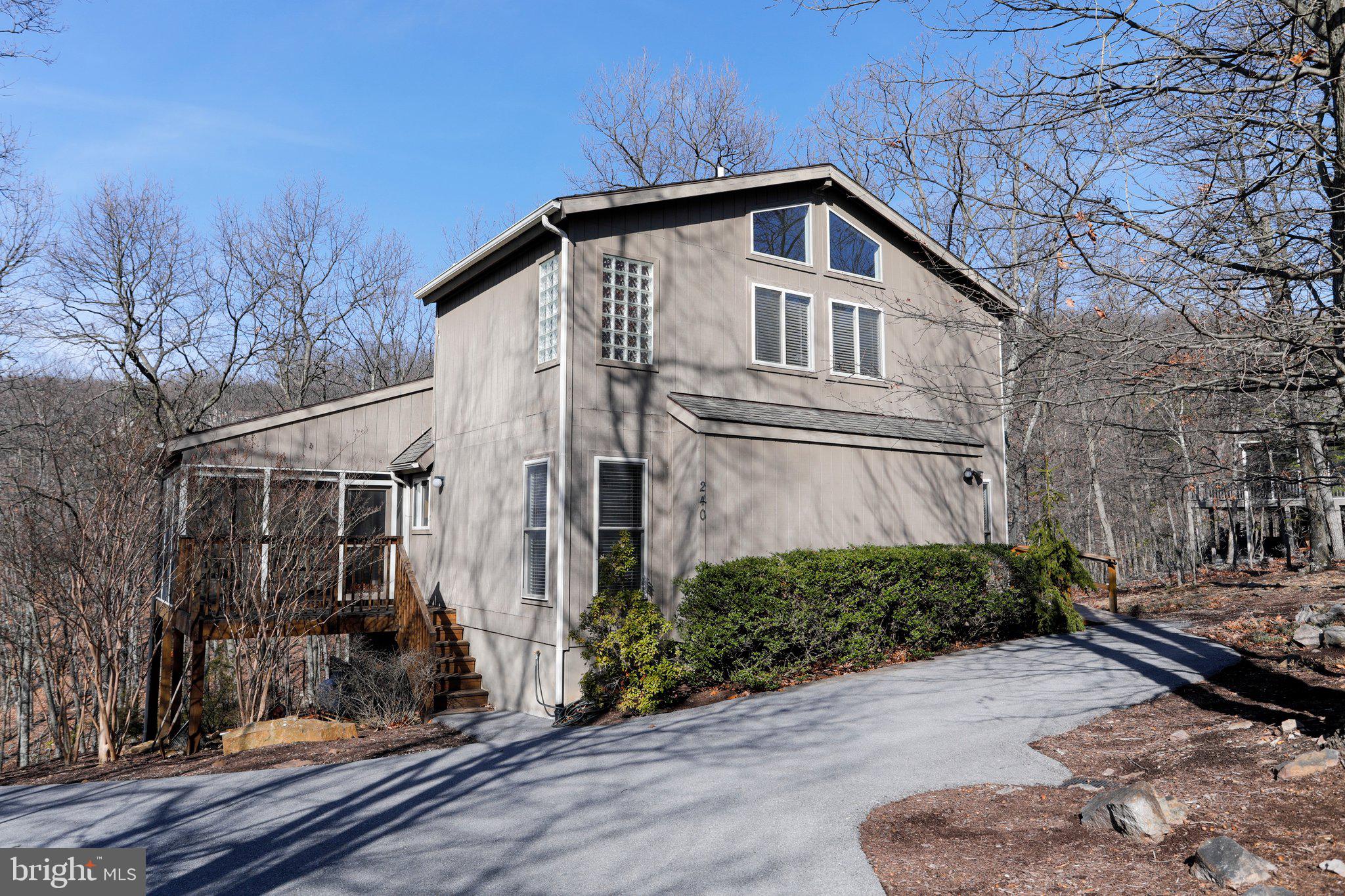 THE WOODS - Residential