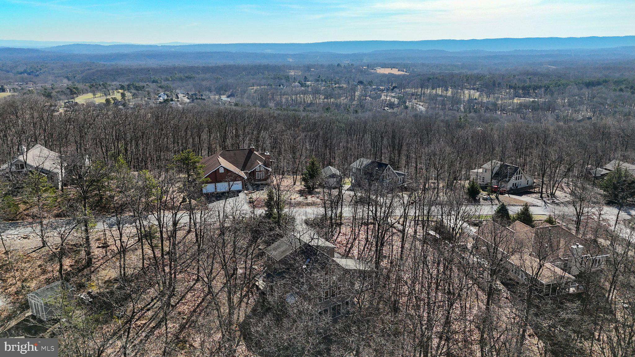 THE WOODS - Residential