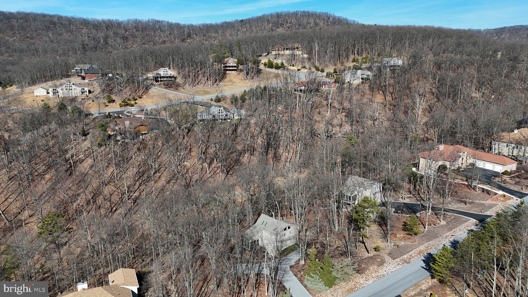 THE WOODS - Residential