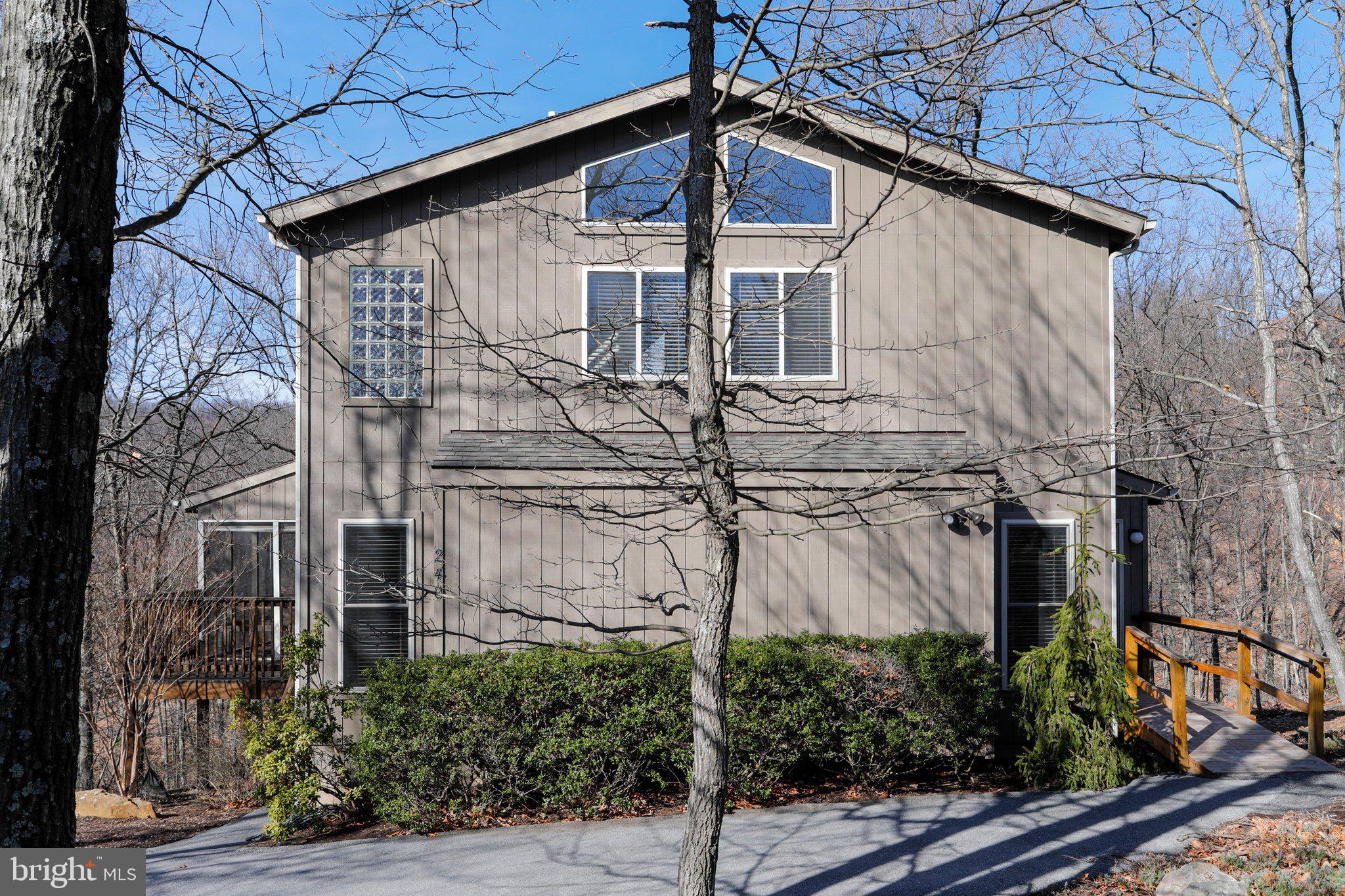 THE WOODS - Residential