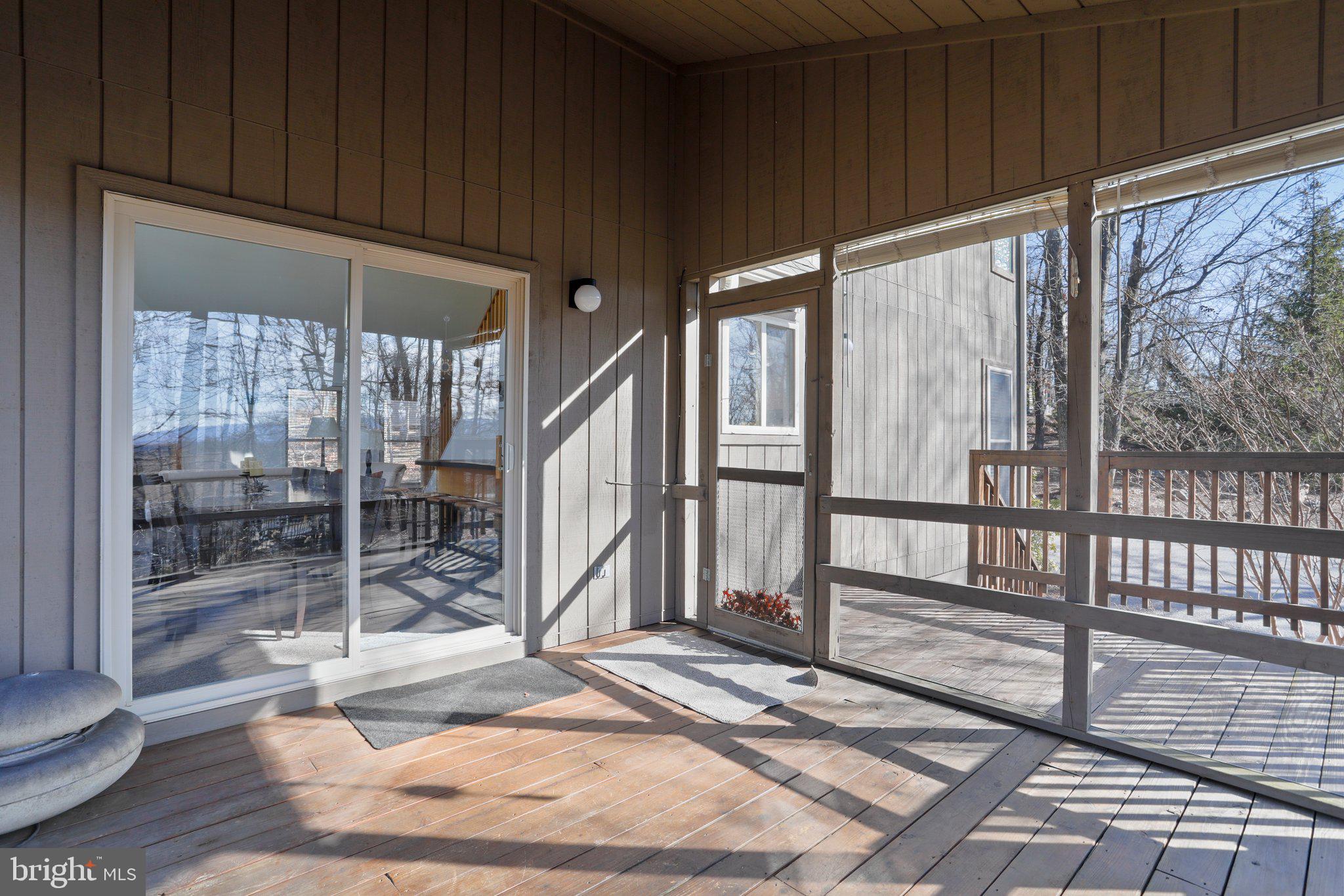 THE WOODS - Residential