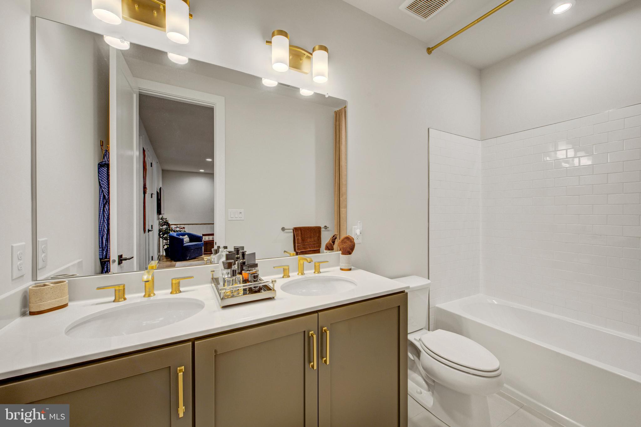 PRESERVE AT MARSH CREEK - CARRIAGE COLLECTION - Residential