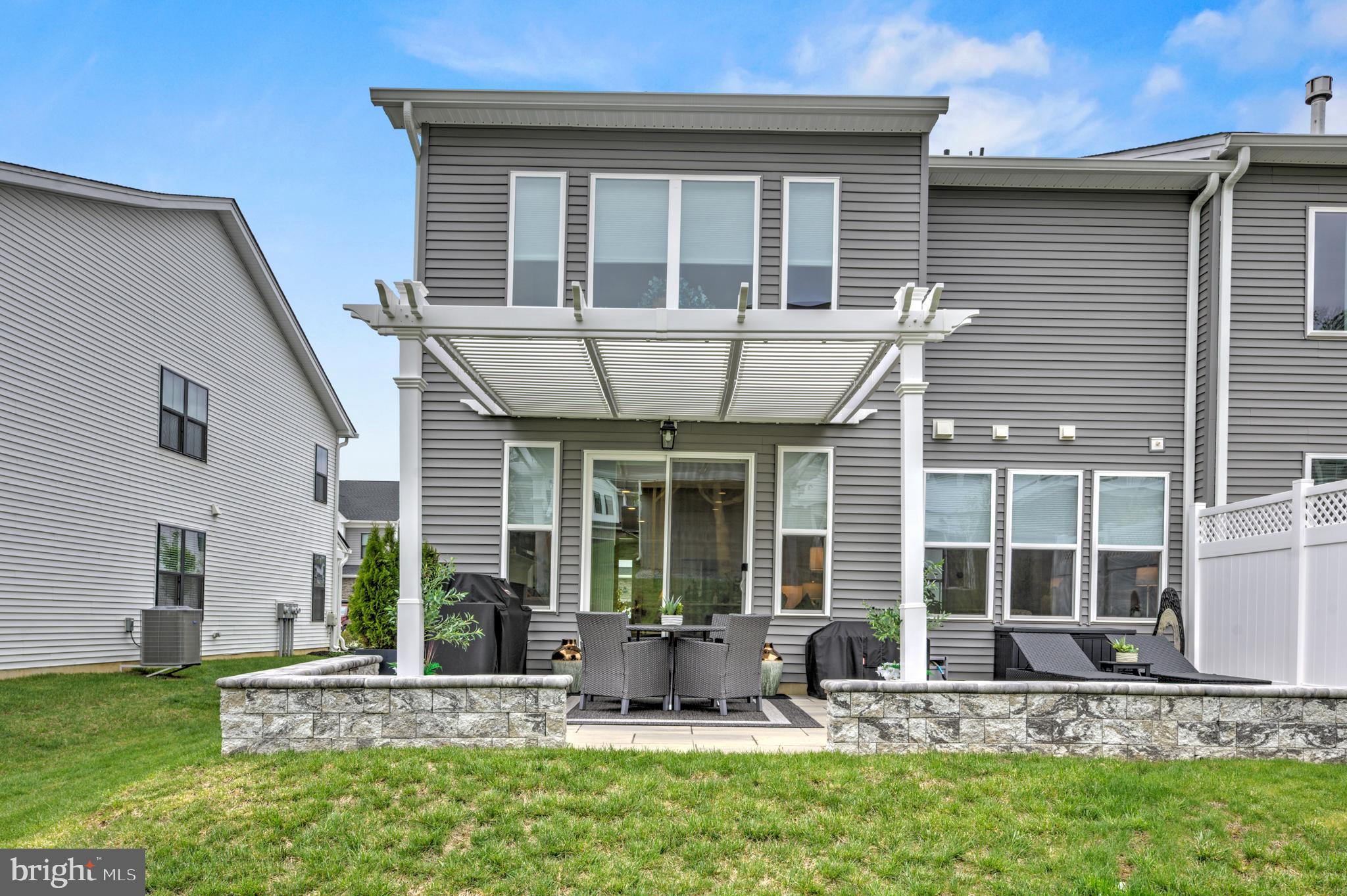 PRESERVE AT MARSH CREEK - CARRIAGE COLLECTION - Residential