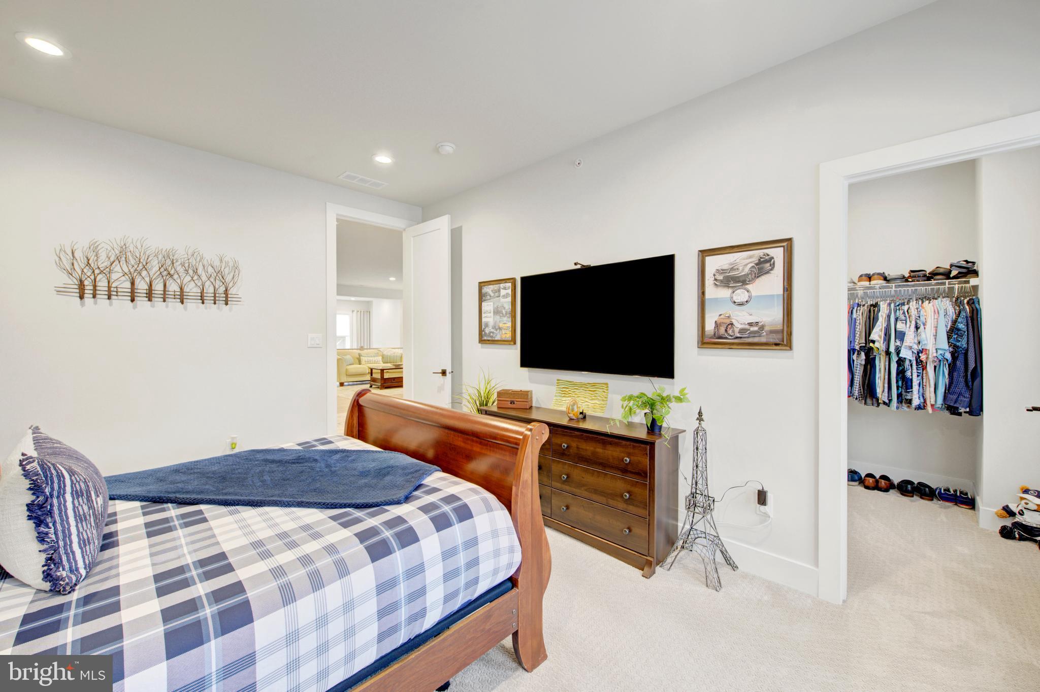 PRESERVE AT MARSH CREEK - CARRIAGE COLLECTION - Residential