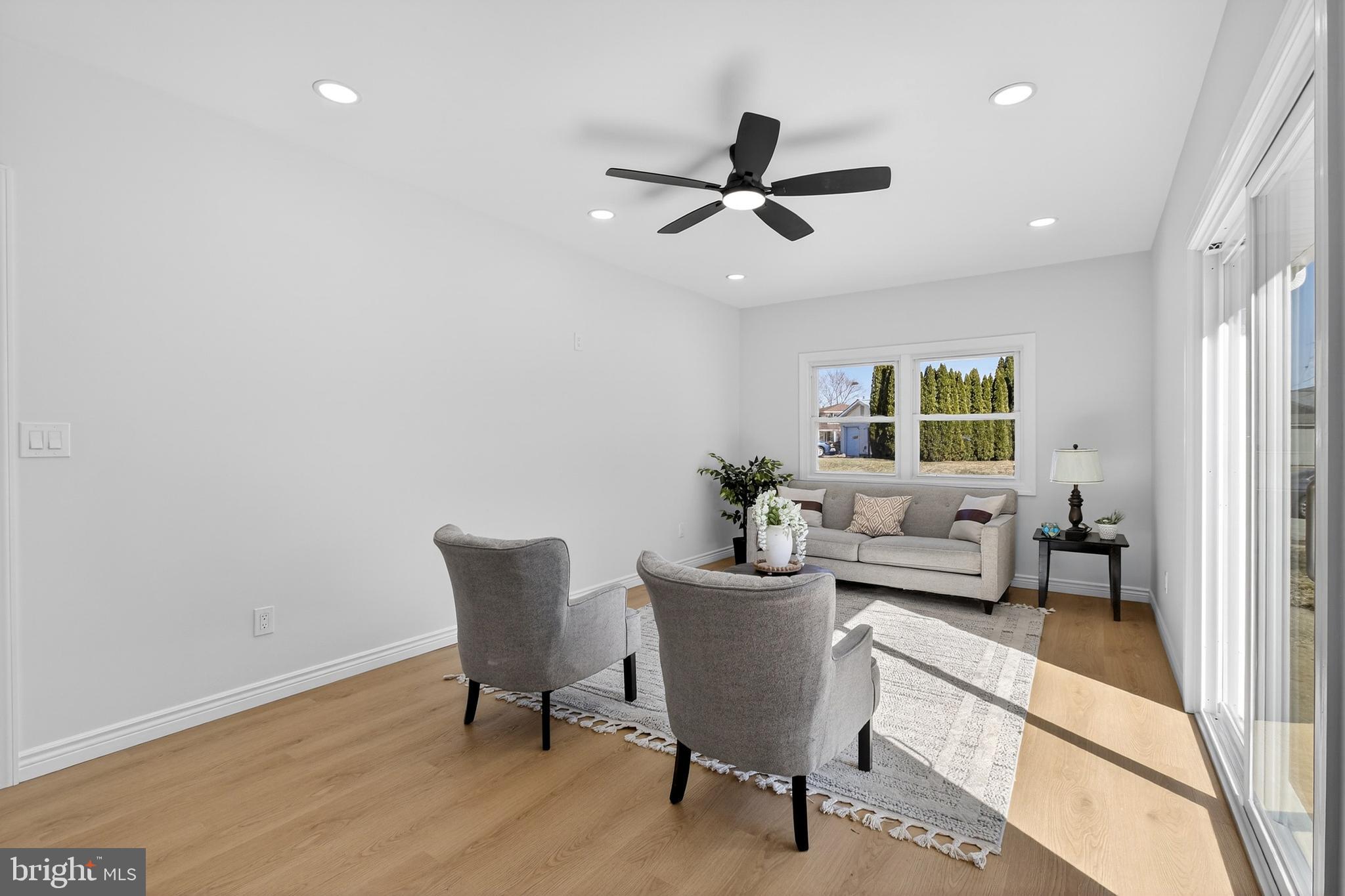 MEADOWOOD - Residential