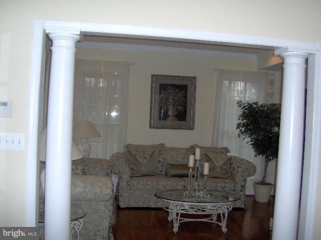 TALL PINES - Residential