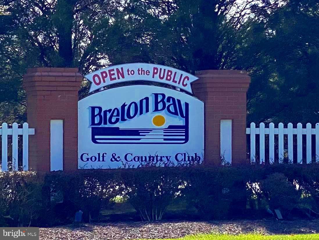 BRETON BAY LANDING - Residential