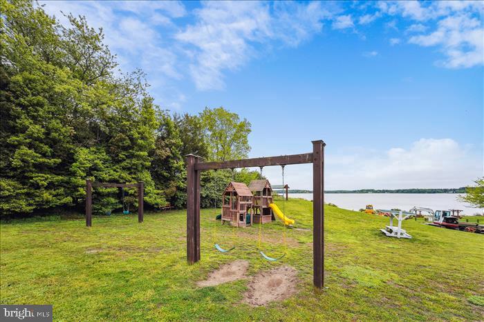 BRETON BAY LANDING - Residential