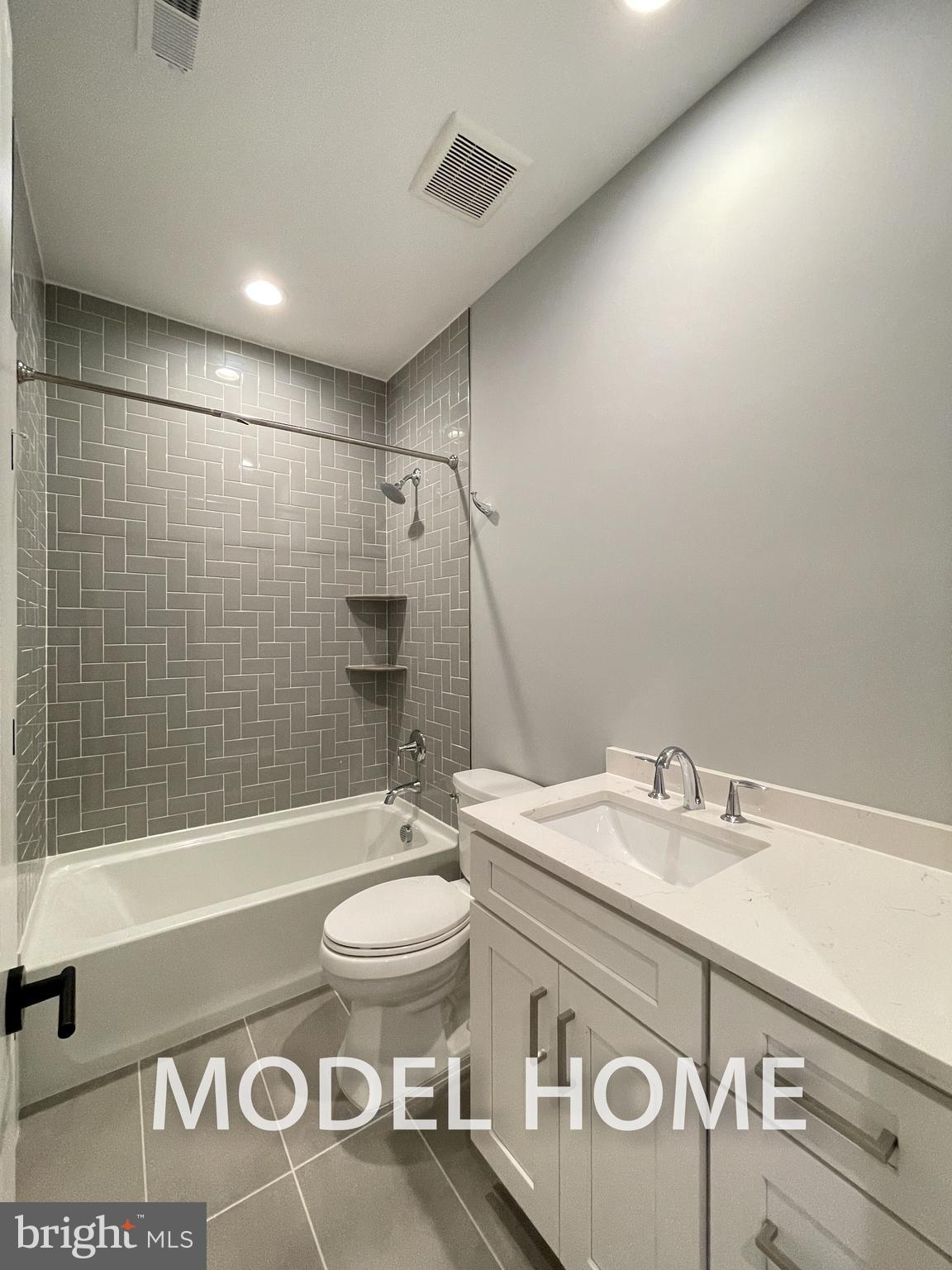 VIENNA HILLS - Residential