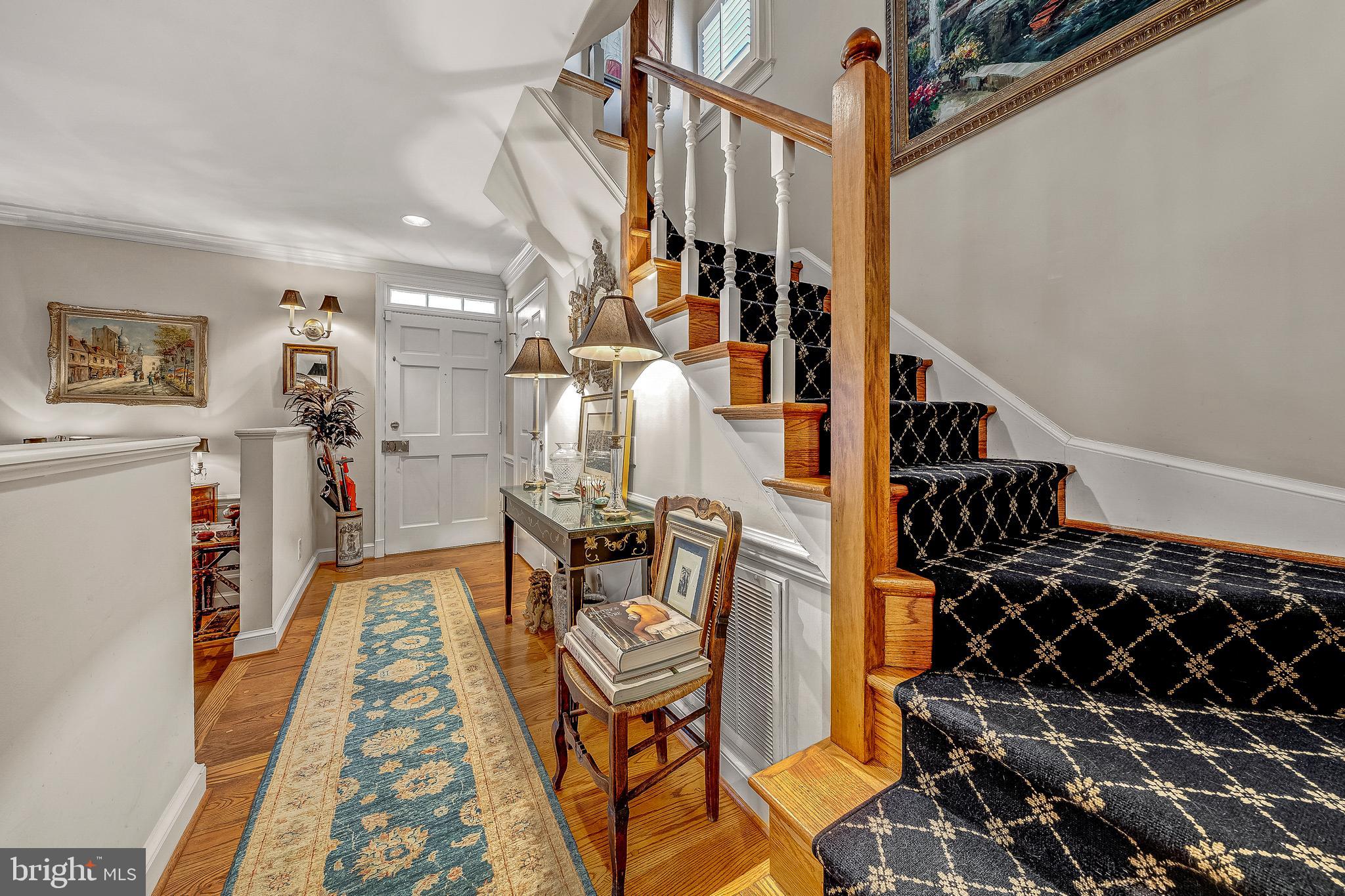 VILLAGE HAMLET - Residential