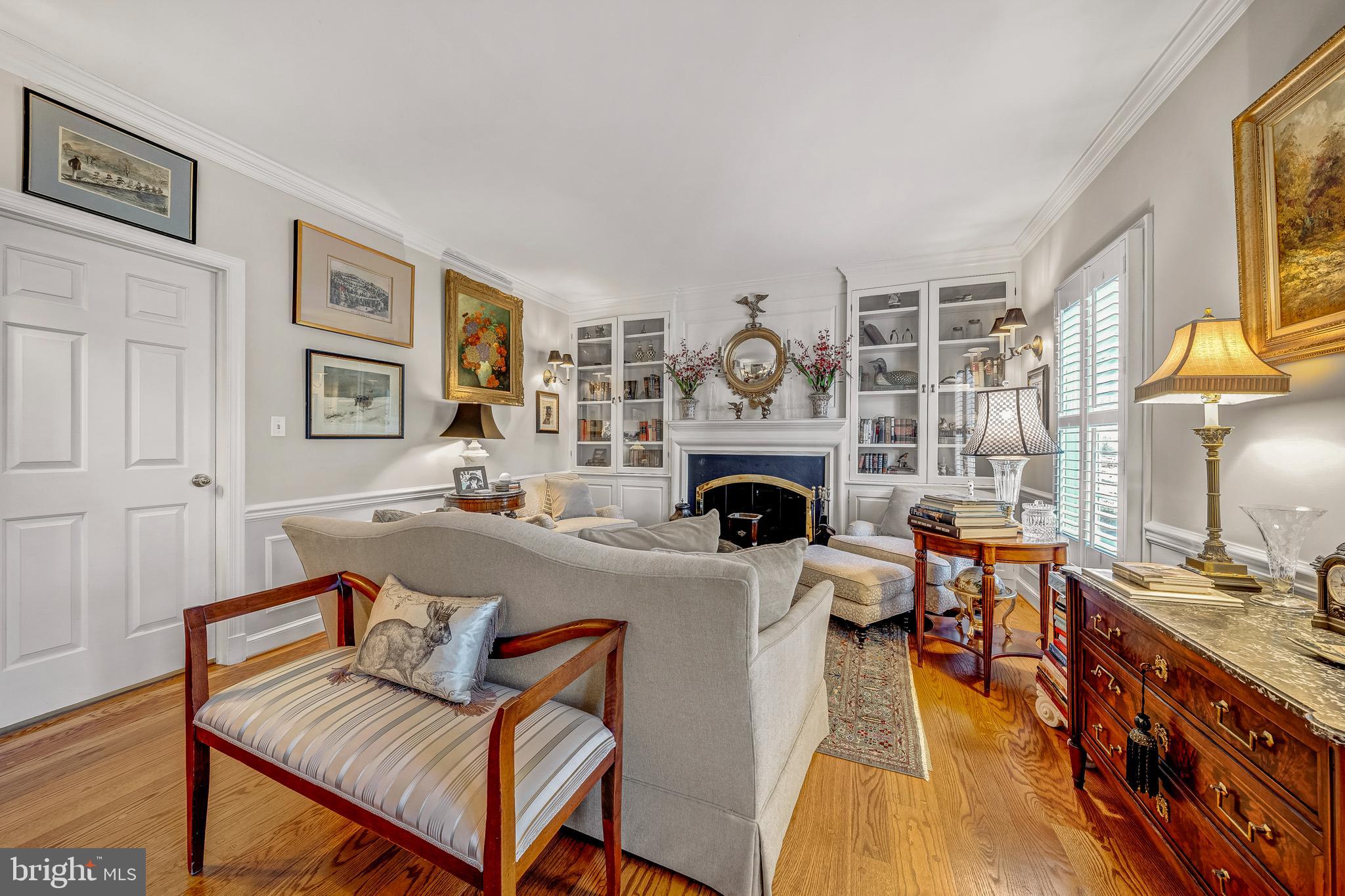 VILLAGE HAMLET - Residential