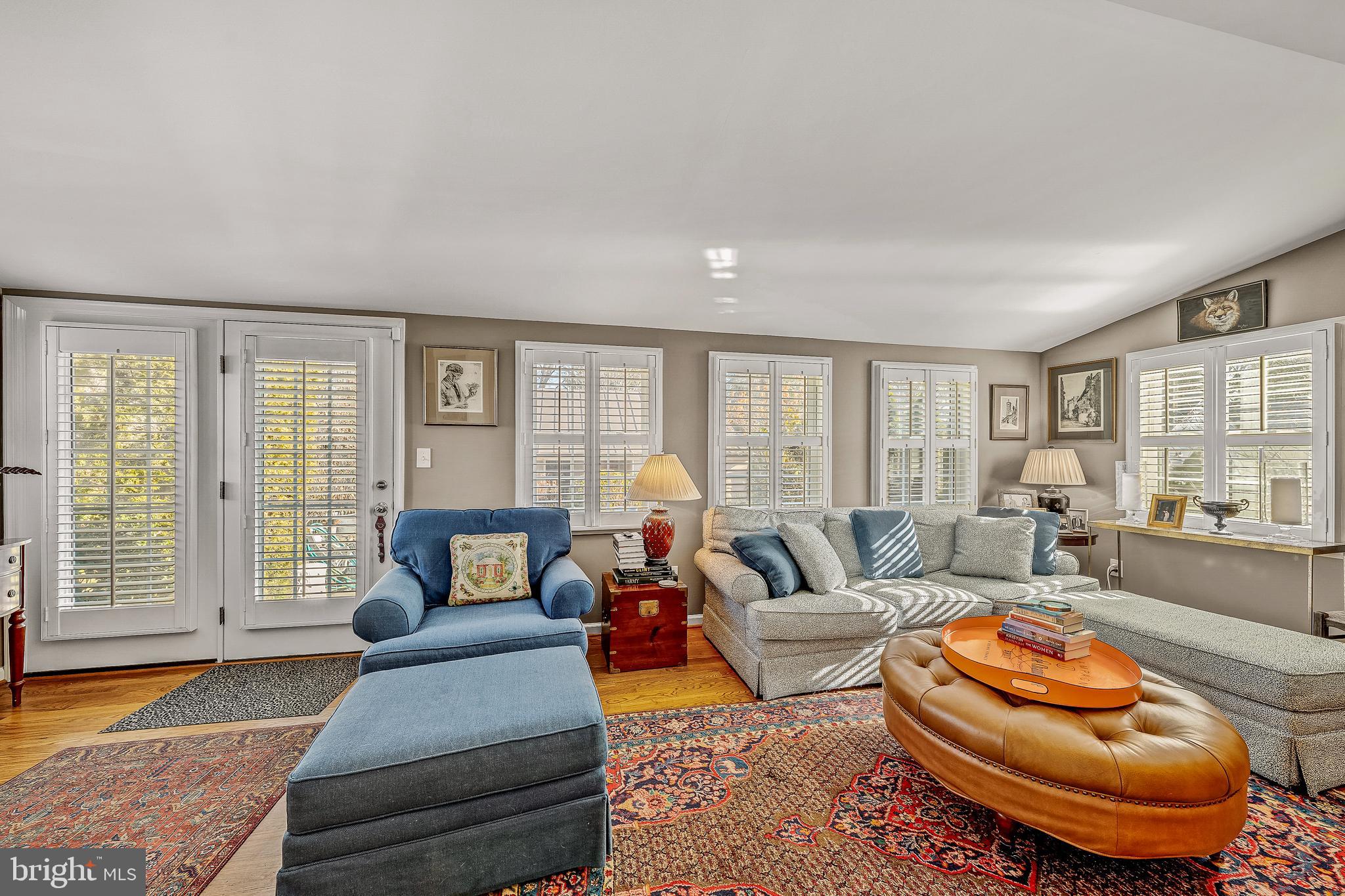 VILLAGE HAMLET - Residential