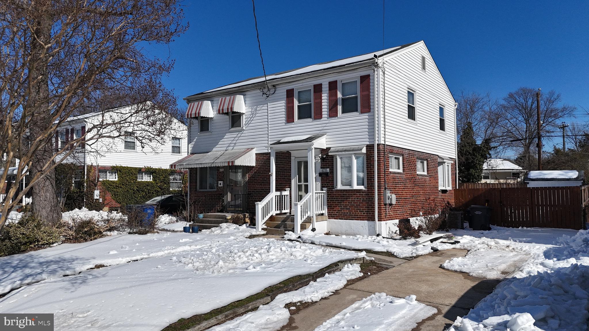 6735 RADCLIFFE DRIVE