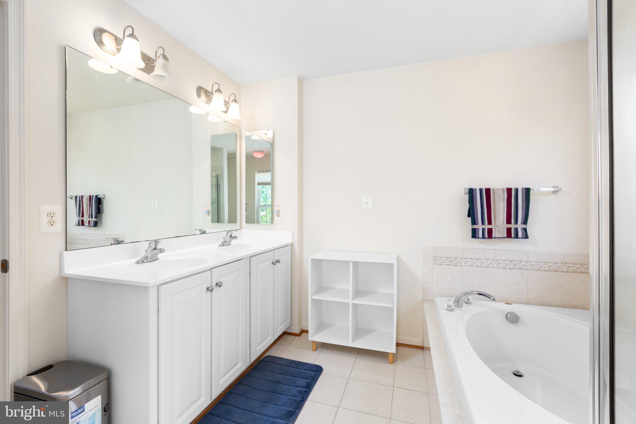 MONROE POINT - Residential