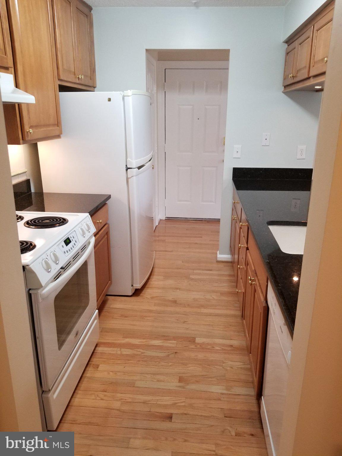 2603 CAMELBACK LANE 5
