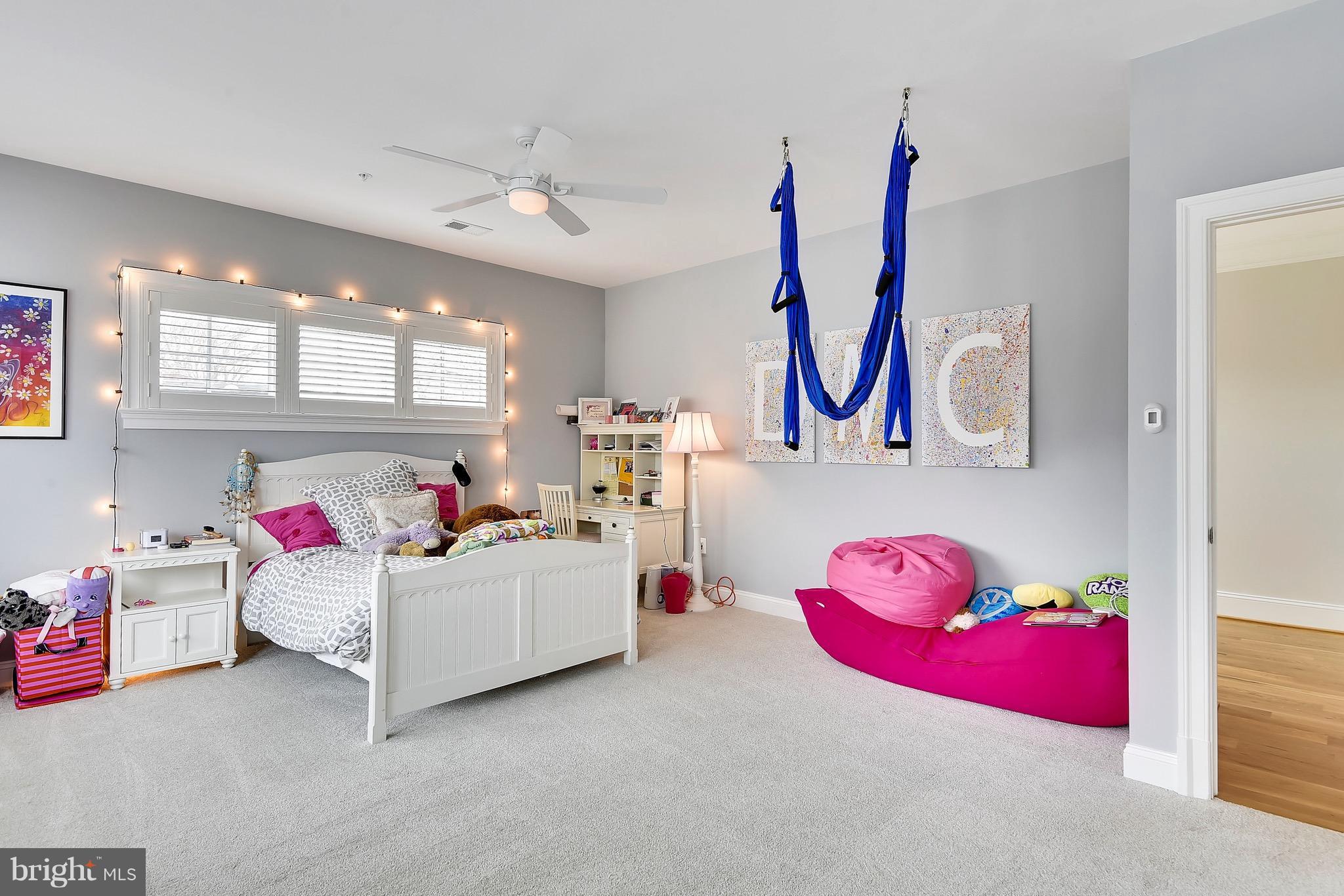 HILLMEAD - Residential