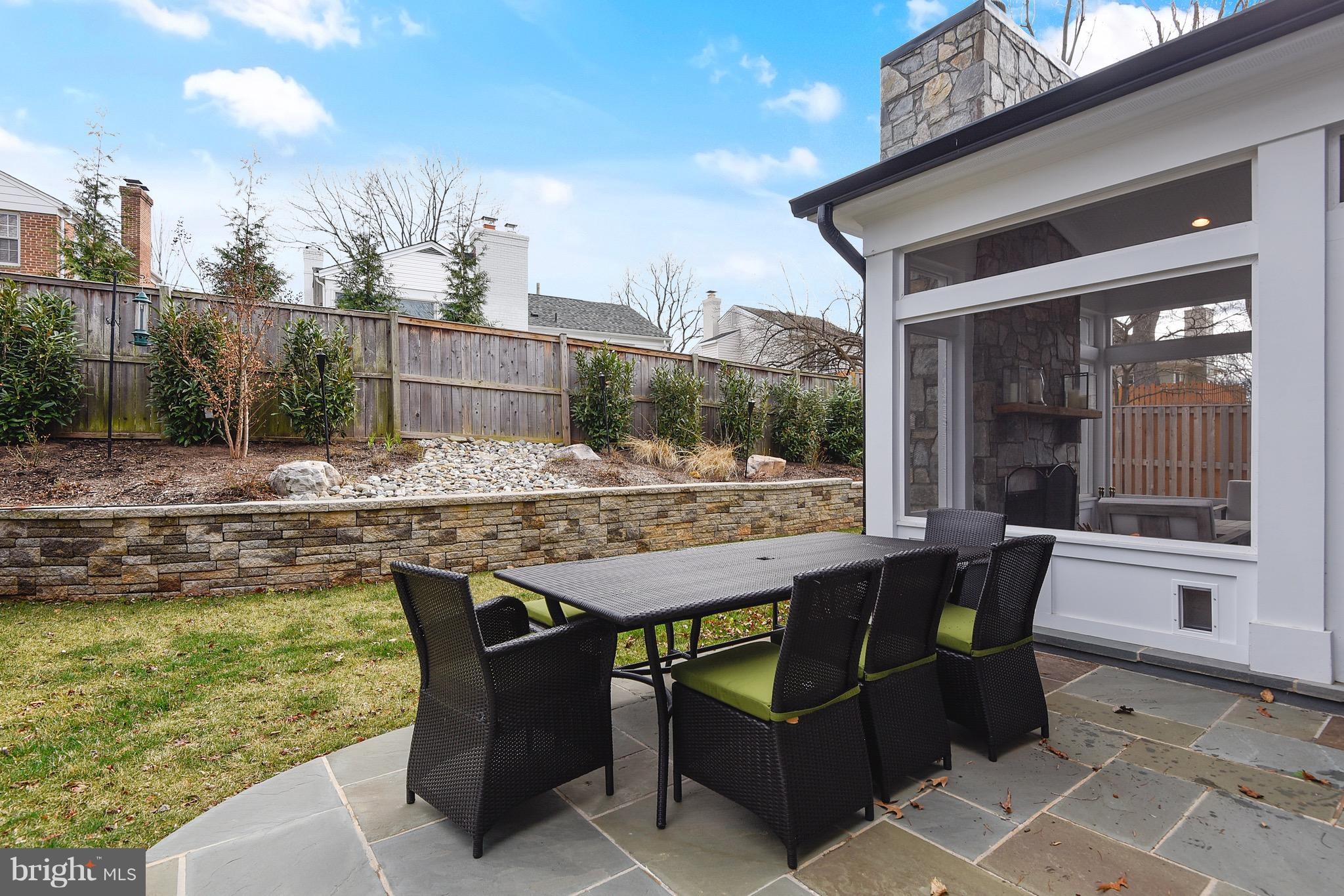HILLMEAD - Residential