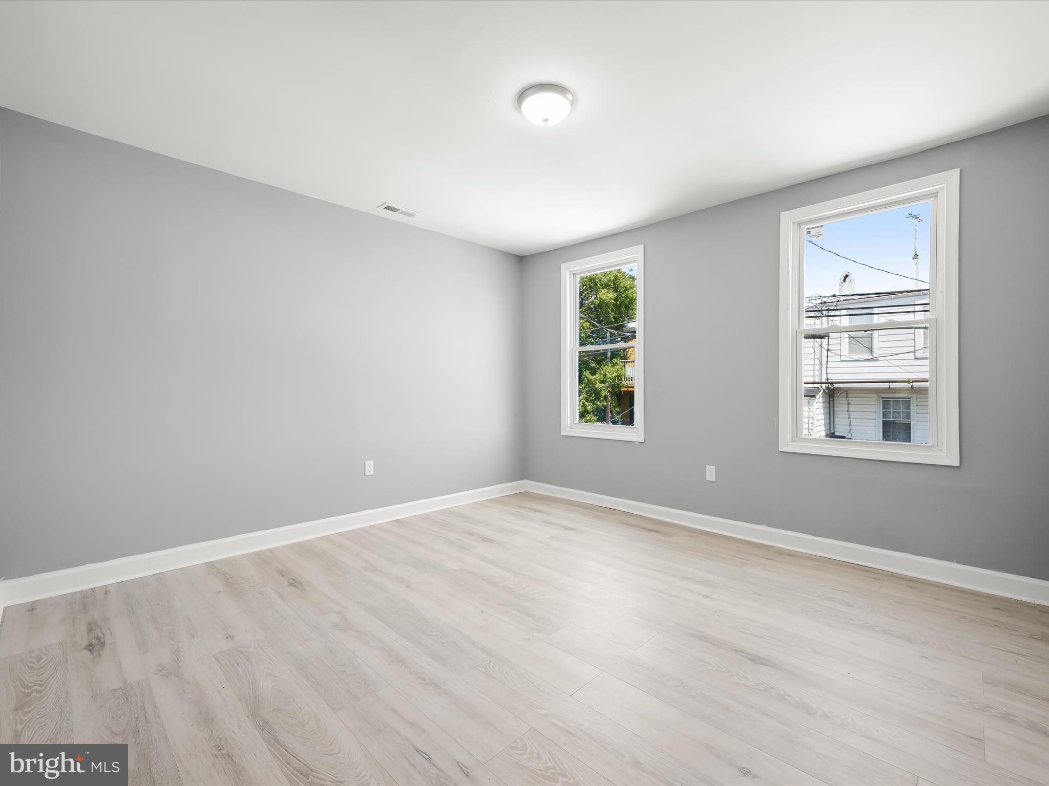 GREEKTOWN - Residential