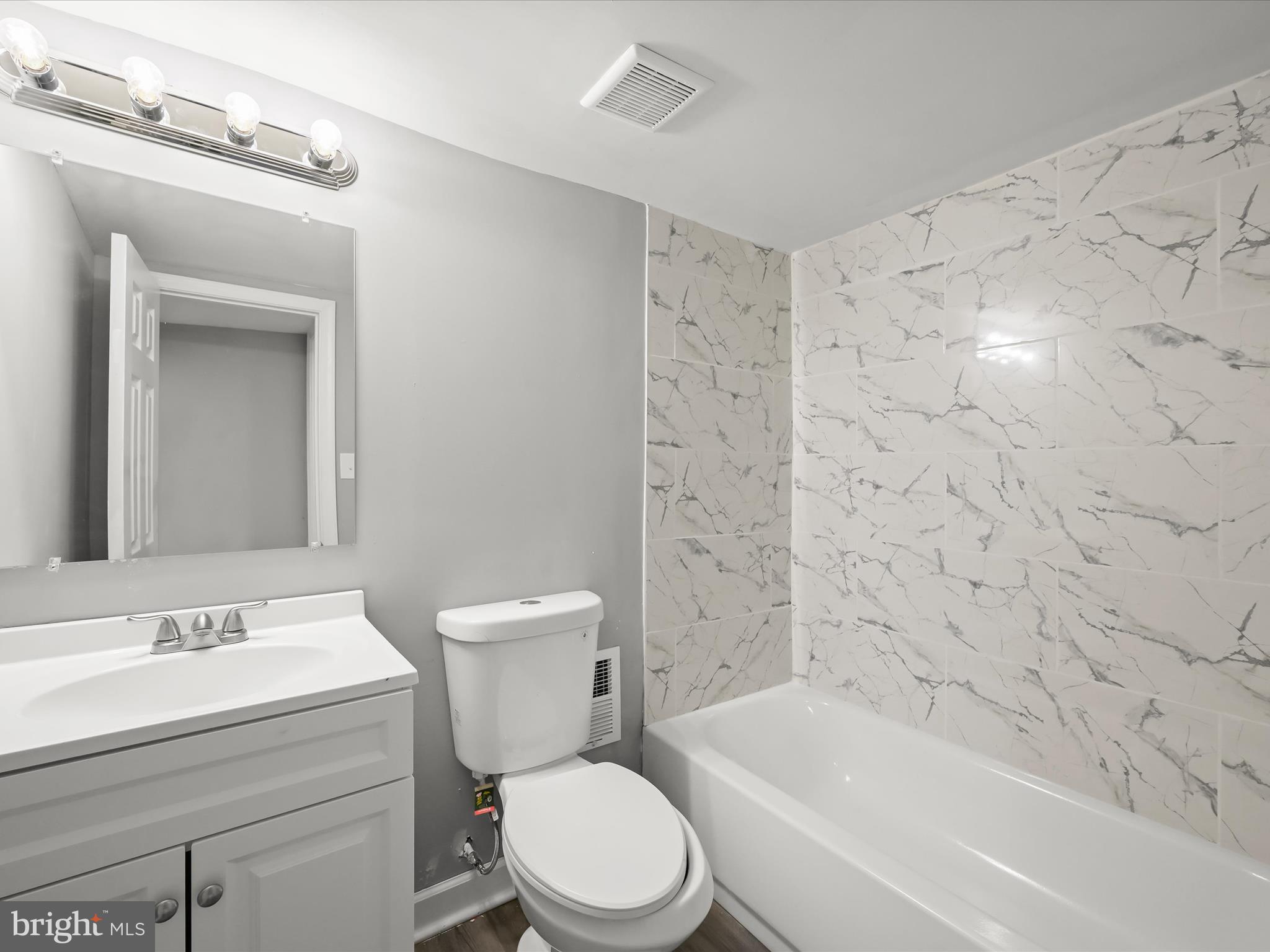 GREEKTOWN - Residential