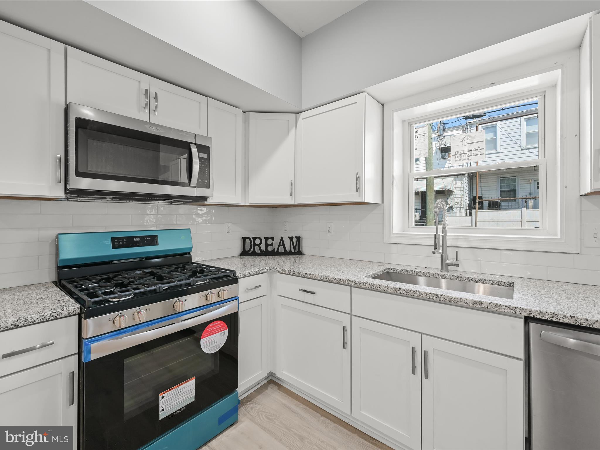 GREEKTOWN - Residential